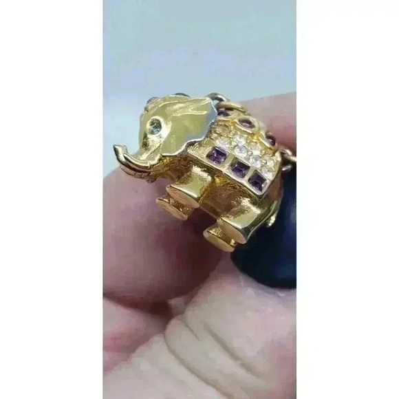 Vintage Joan Rivers Swarovski Crystal Elephant Gold Electroplate Necklace 1990s - Picture 12 of 16